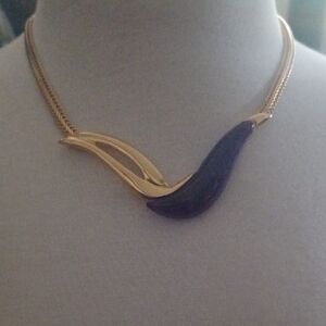 Elegant Gold and Purple Necklace